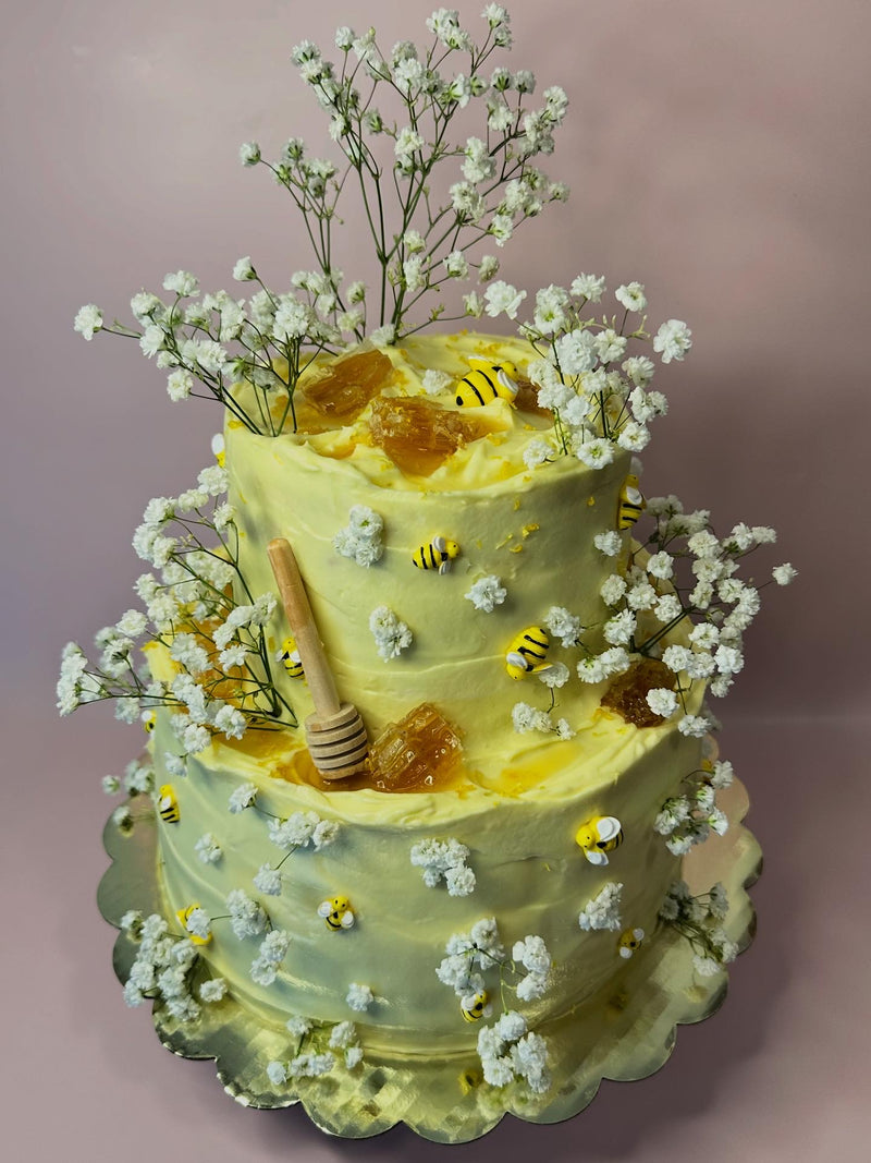 Honey Bee Chantilly Cake