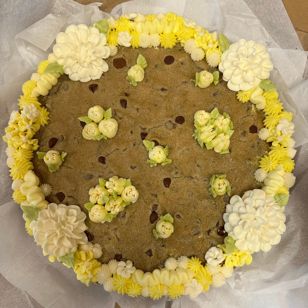 chocolate chip cookie cake, buttercream custom cake, icing design
