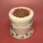 salted caramel cake, pecan cake, cinnamon cake, vanilla spongecake, chantilly cream, caramel